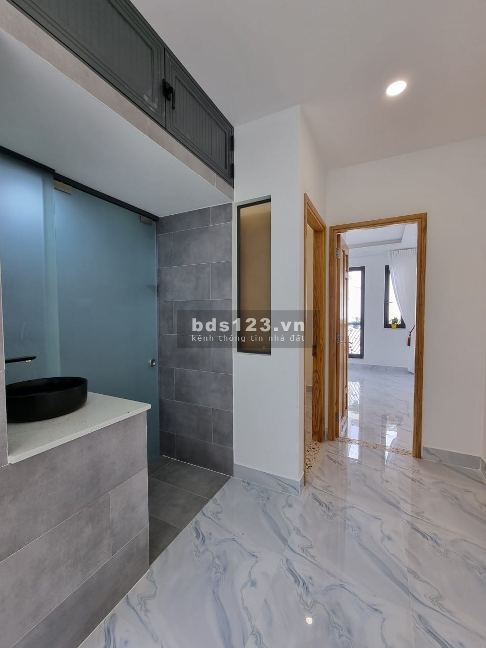Cần bán gấp nhà mới đẹp 3 tầng nội thất cao cấp đường Huỳnh Văn Bánh, LHệ 0335558941