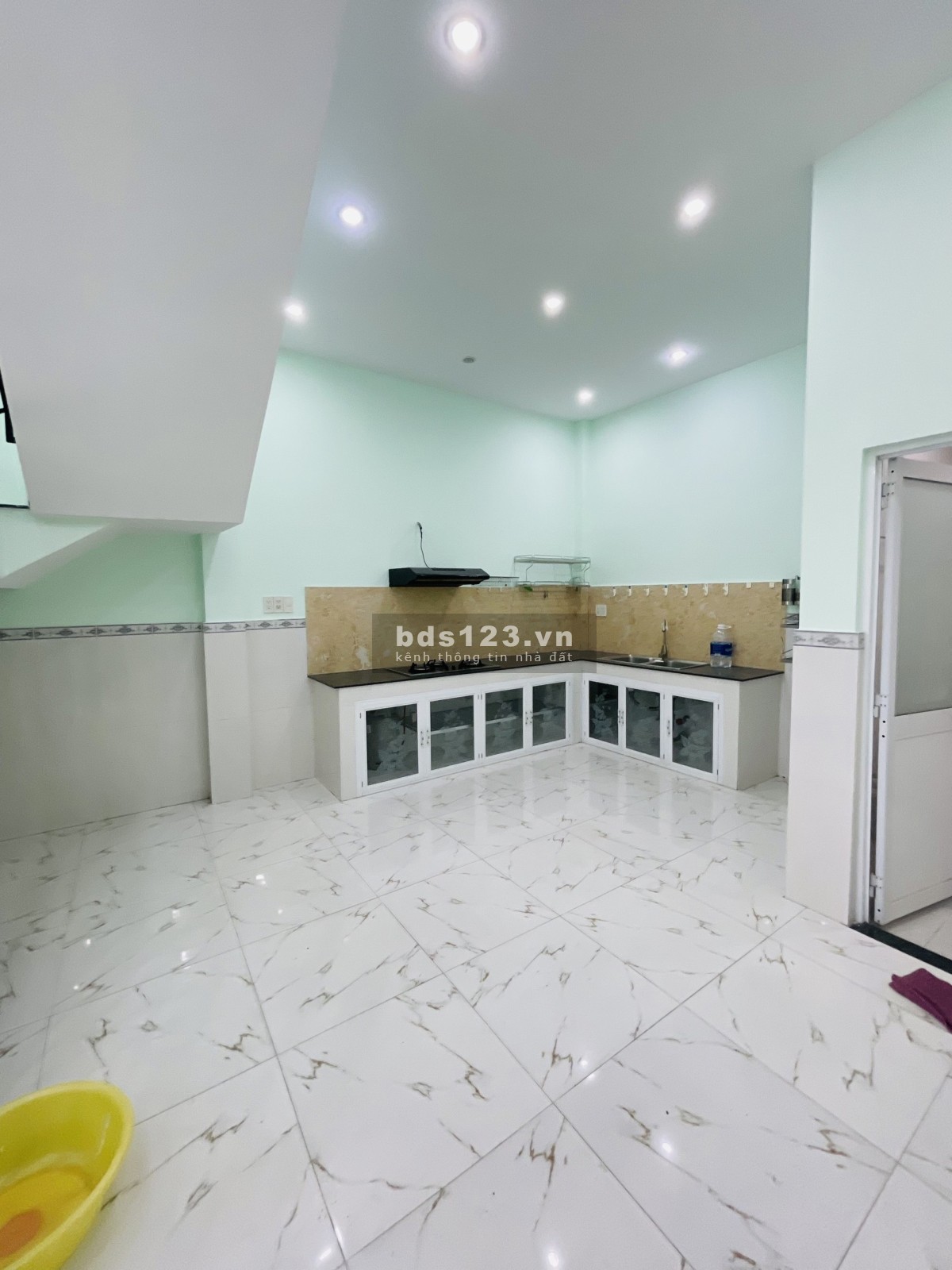 Bán gấp nhà hẻm thông cách đường Linh Đông 300m, DT 63m² x 2 tầng, mặt tiền nở hậu giá đầu tư