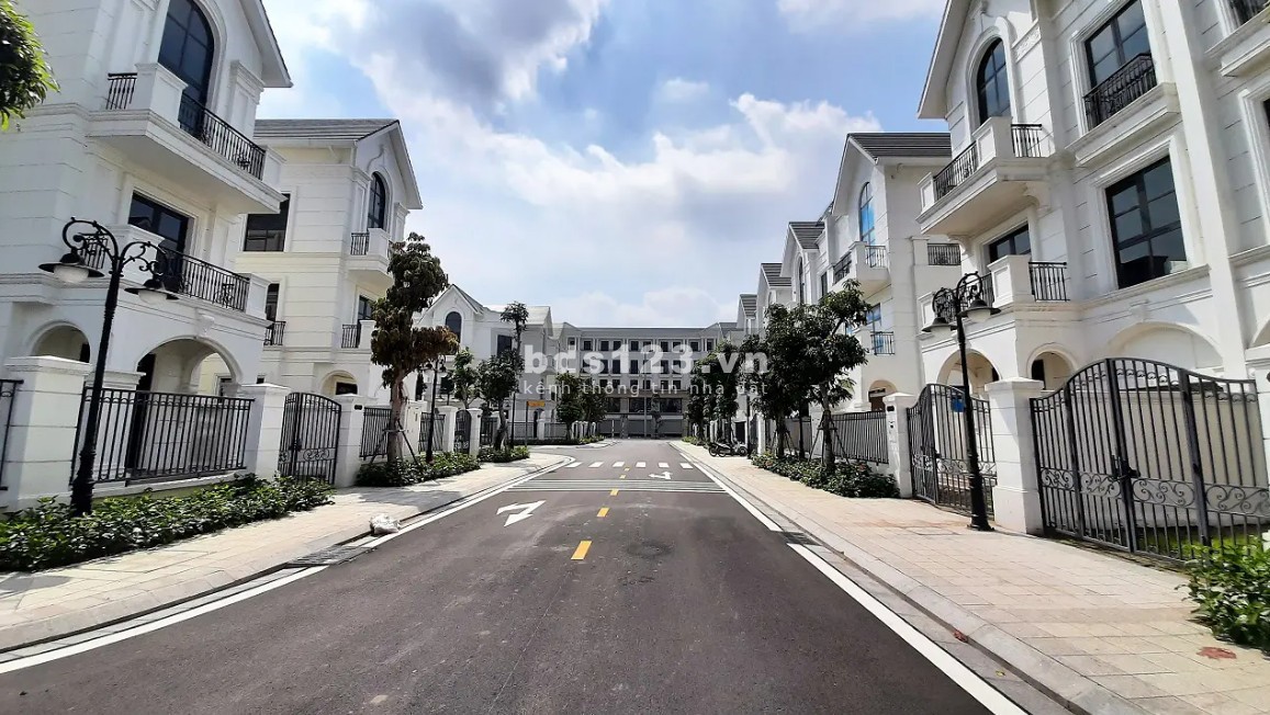 Biệt thự 150m2 khu San Hô Vinhomes Ocean Park Gia Lâm giá 27.5 tỷ