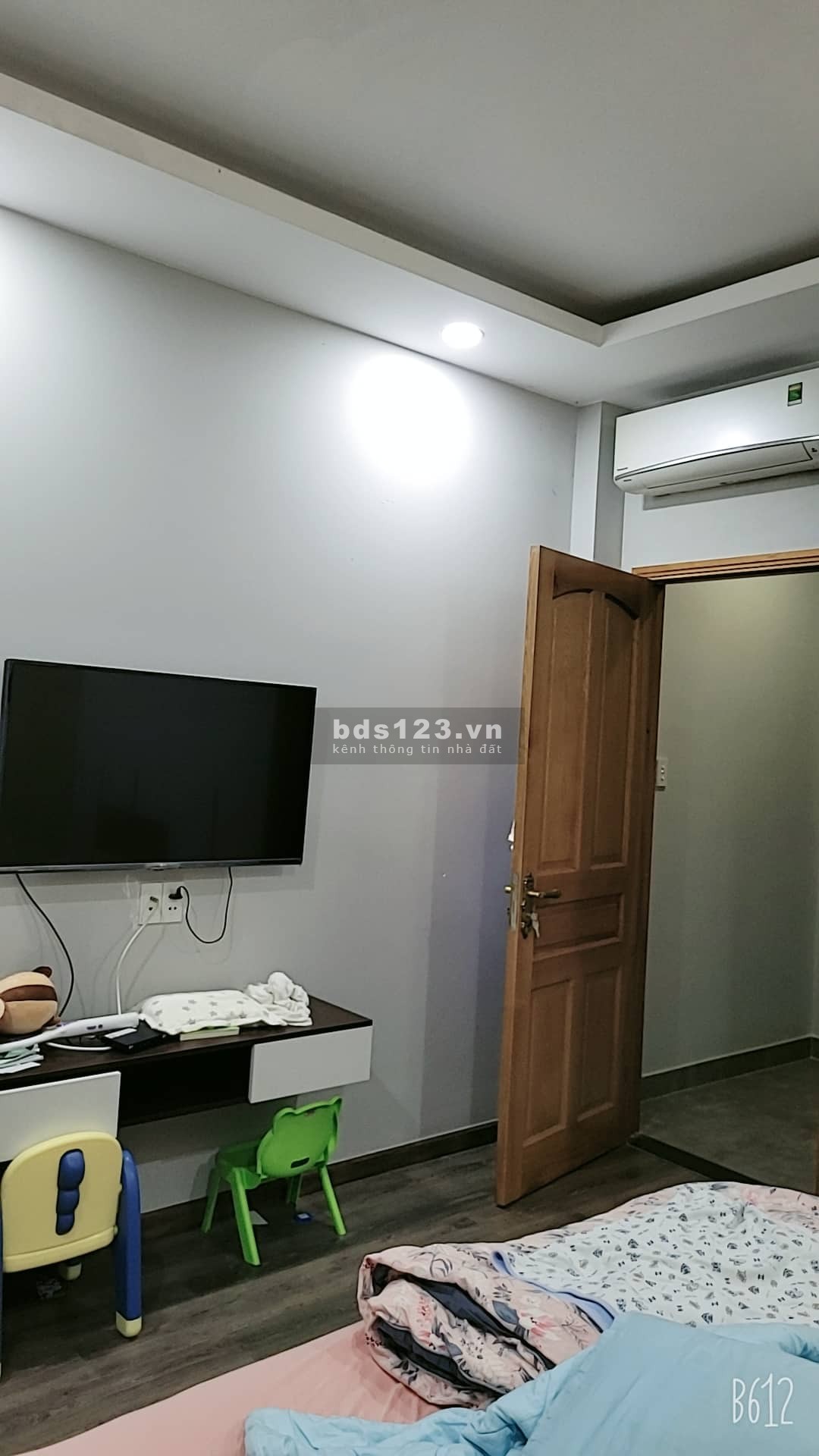 Bán nhà hẻm ô tô tránh Nguyễn Hữu Tiến 4 tầng giá chỉ 7,1 tỷ đồng
