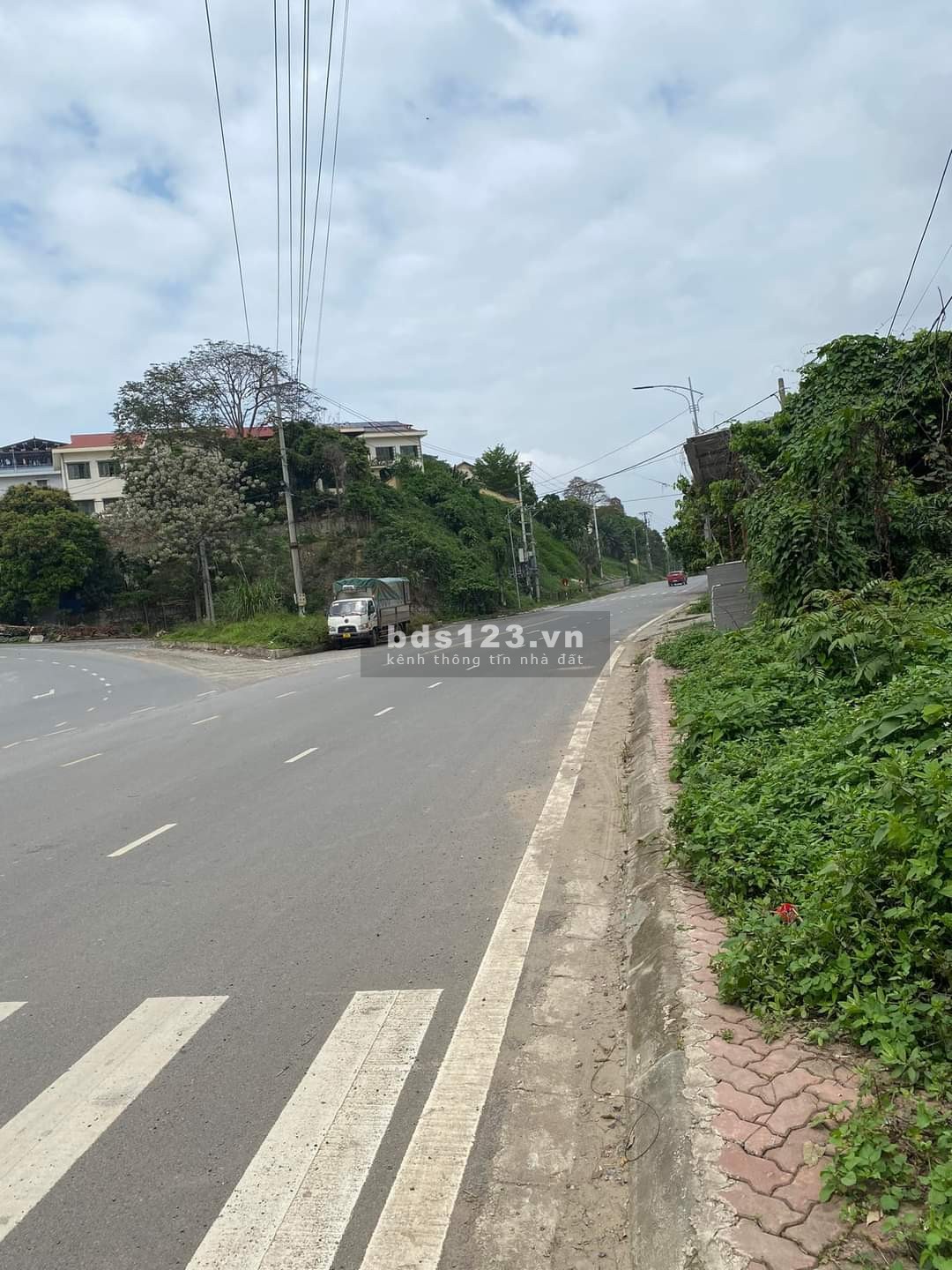 Bán đất mặt đường Hòa Bình (đoạn Lý Thái Tổ -ĐT 43 giá tốt