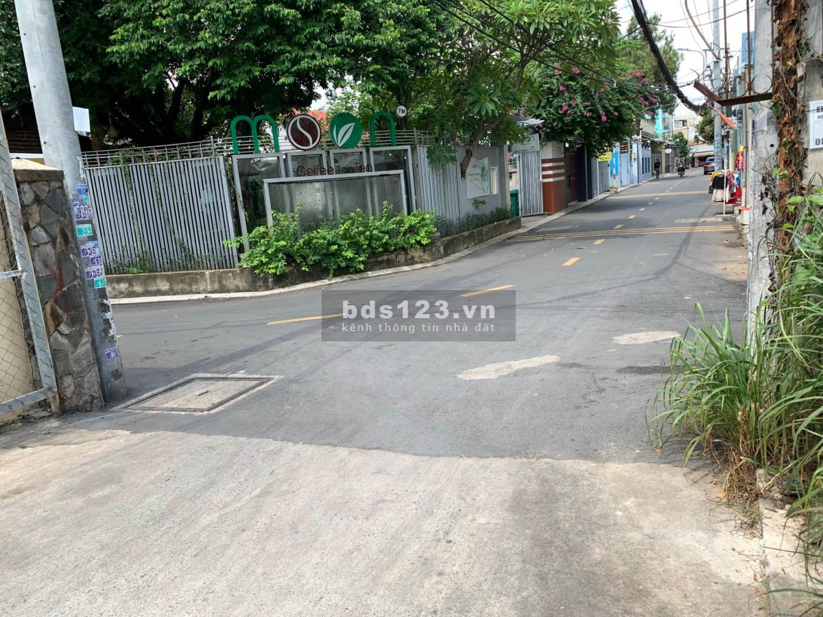 Cần bán hơn 300m² đất trung tâm quận 9, sát trường cấp 2