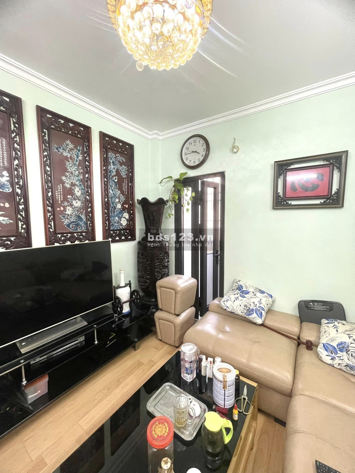 Phân lô Tam Trinh vị trí quá đỉnh trước nhà ô tô tránh đỗ vào nhà vỉa hè kinh doanh