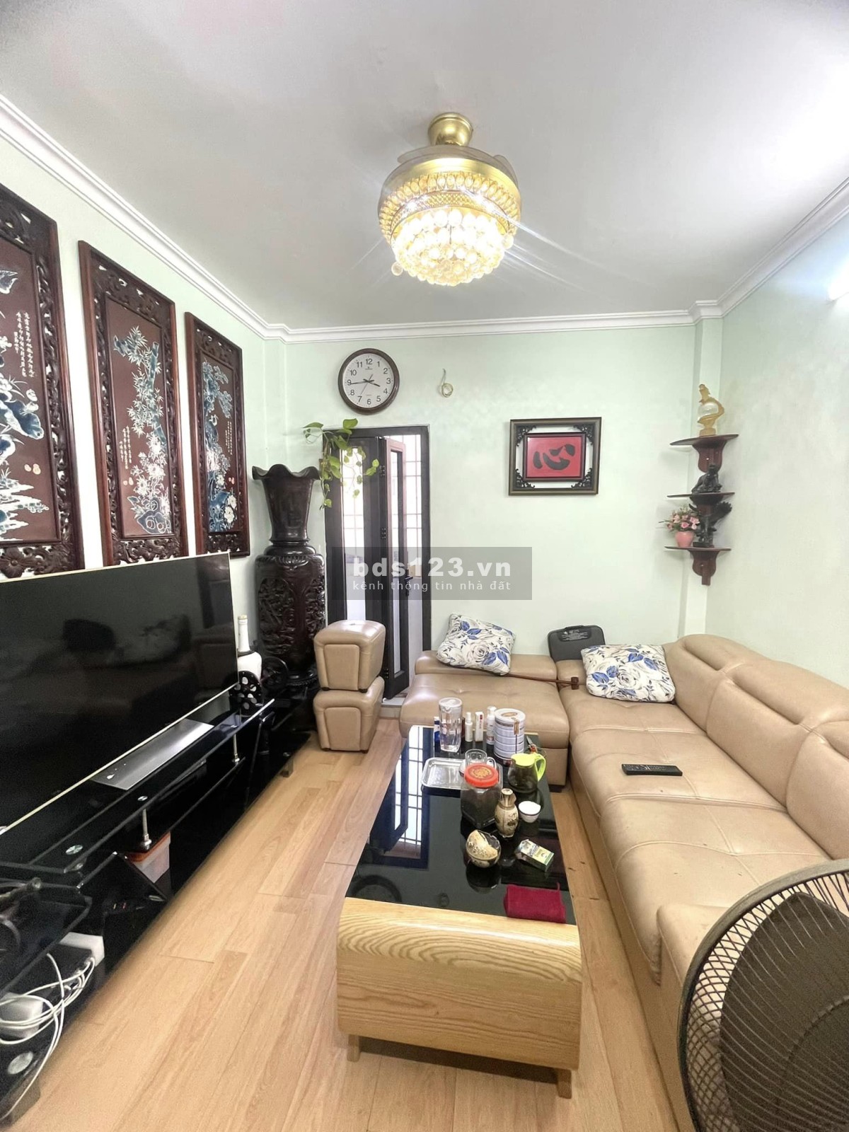 Phân lô Tam Trinh vị trí quá đỉnh trước nhà ô tô tránh đỗ vào nhà vỉa hè kinh doanh