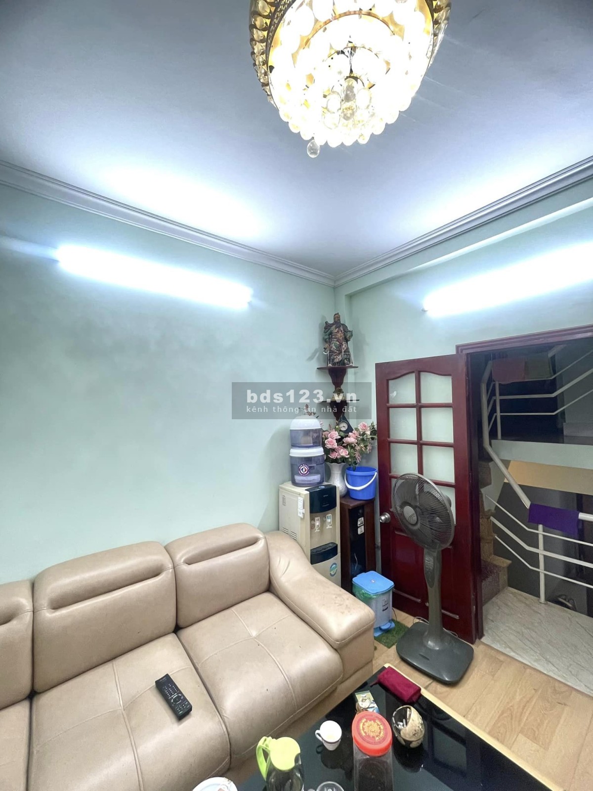 Phân lô Tam Trinh vị trí quá đỉnh trước nhà ô tô tránh đỗ vào nhà vỉa hè kinh doanh