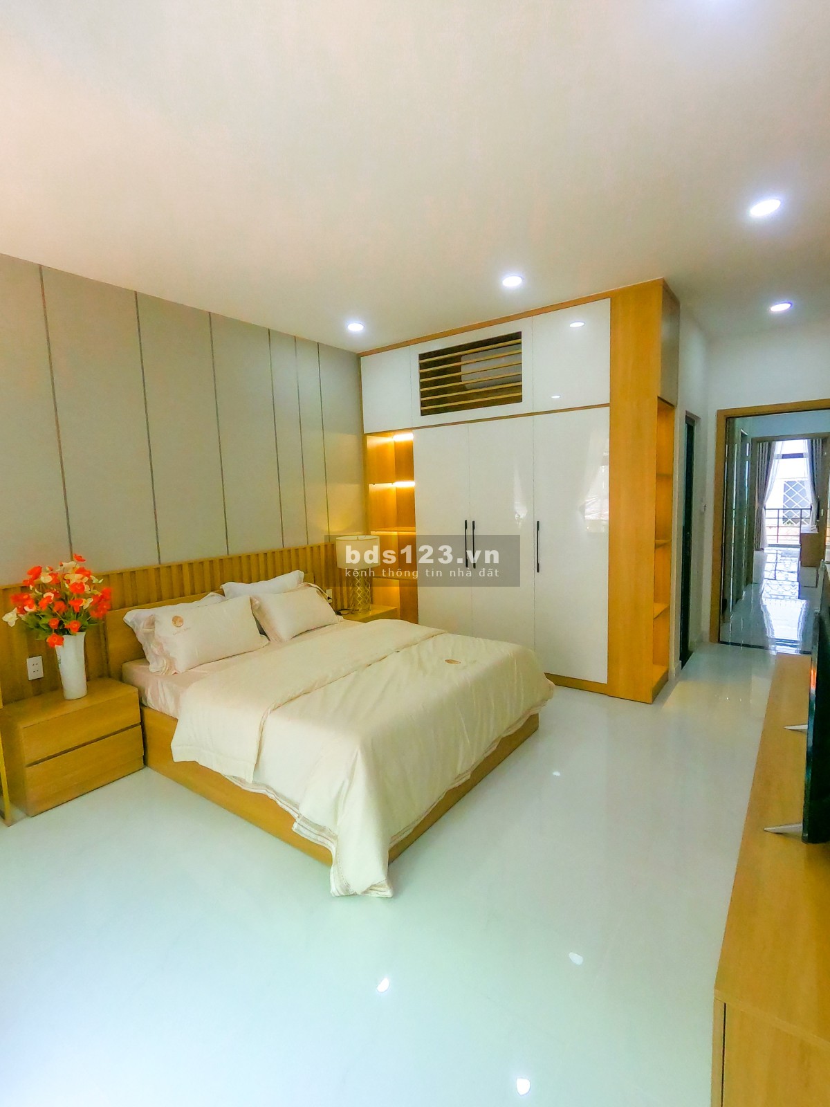 Bán nhà mặt tiền KĐT Versatile Home khu thương mại KD đa ngành, giá bán chỉ 15,2 tỷ đồng