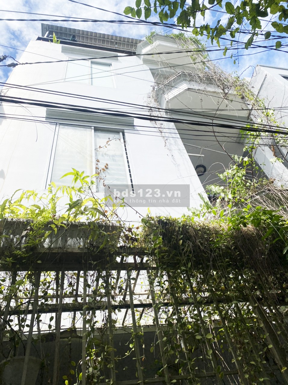 Bán nhà hẻm 502 đường Huỳnh Tấn phát, Phường Bình Thuận, Quận 7