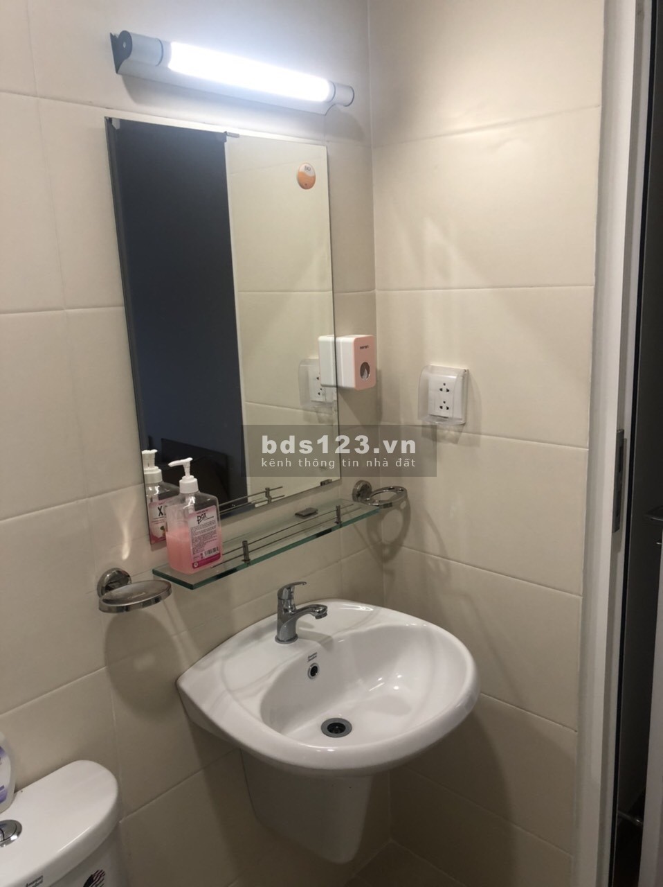 Cho thuê căn 2PN,2WC Full nội thất Moonlight Boulevard 510 Kinh Dương Vương 66m giá 11 tr / tháng