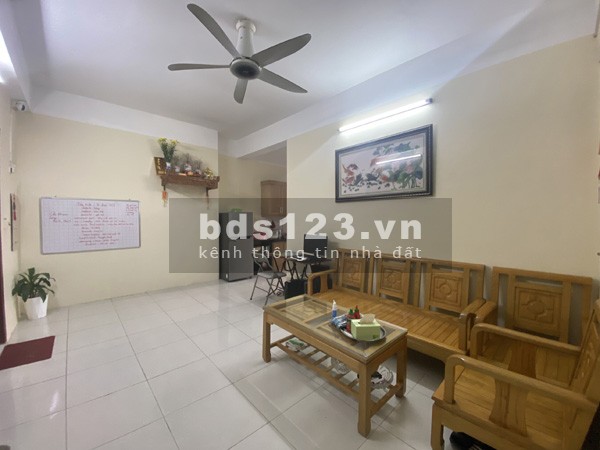 Chính chủ bán căn hộ 3 P ngủ, 74m2 giá siêu rẻ, 1,8 tỷ quận Hoàng Mai giáp Thanh Xuân