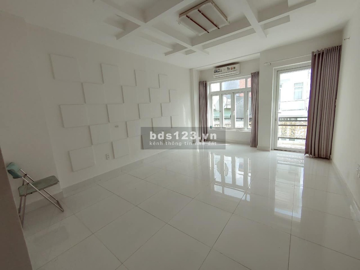 Bán nhà mặt tiền đường số nhà mới ở ngay, 4 tầng, 4x19.5 giá chỉ nhỉnh 12 tỷ