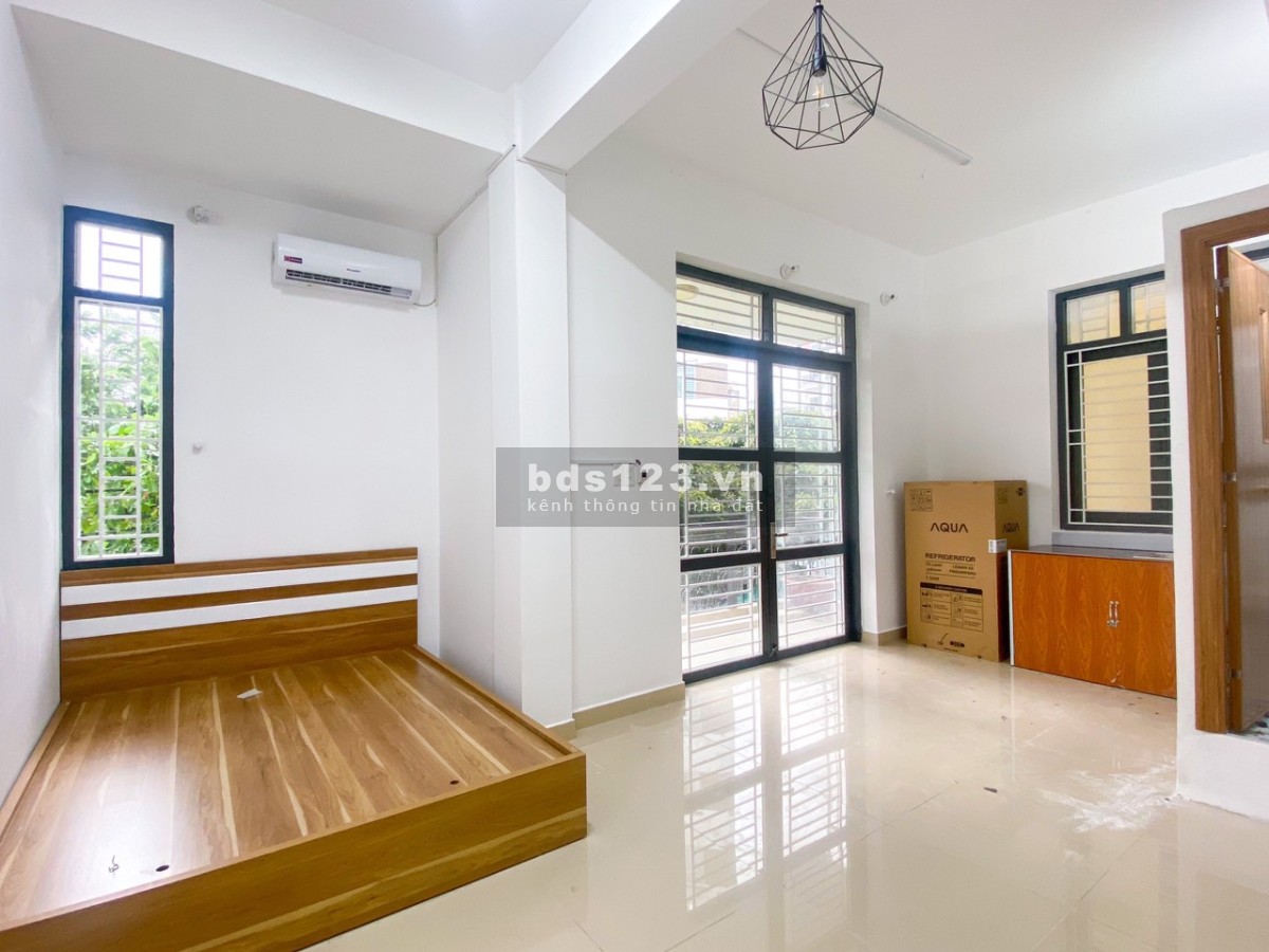 Cho thuê phòng STUDIO ban công rộng giờ giấc tự do