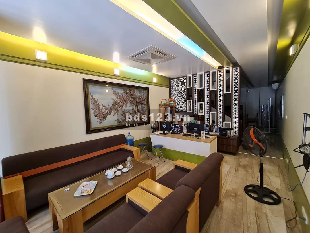 Bán nhà phân lô Nguyễn Sơn, Long Biên,dt 78m2 5 tầng mt 4.3 nhỉnh 14 tỷ lh 0904 217 831