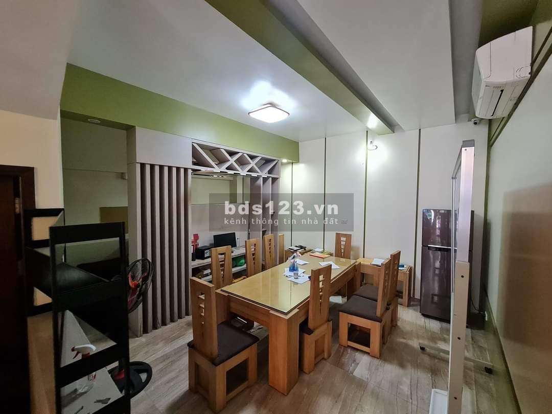 Bán nhà phân lô Nguyễn Sơn, Long Biên,dt 78m2 5 tầng mt 4.3 nhỉnh 14 tỷ lh 0904 217 831