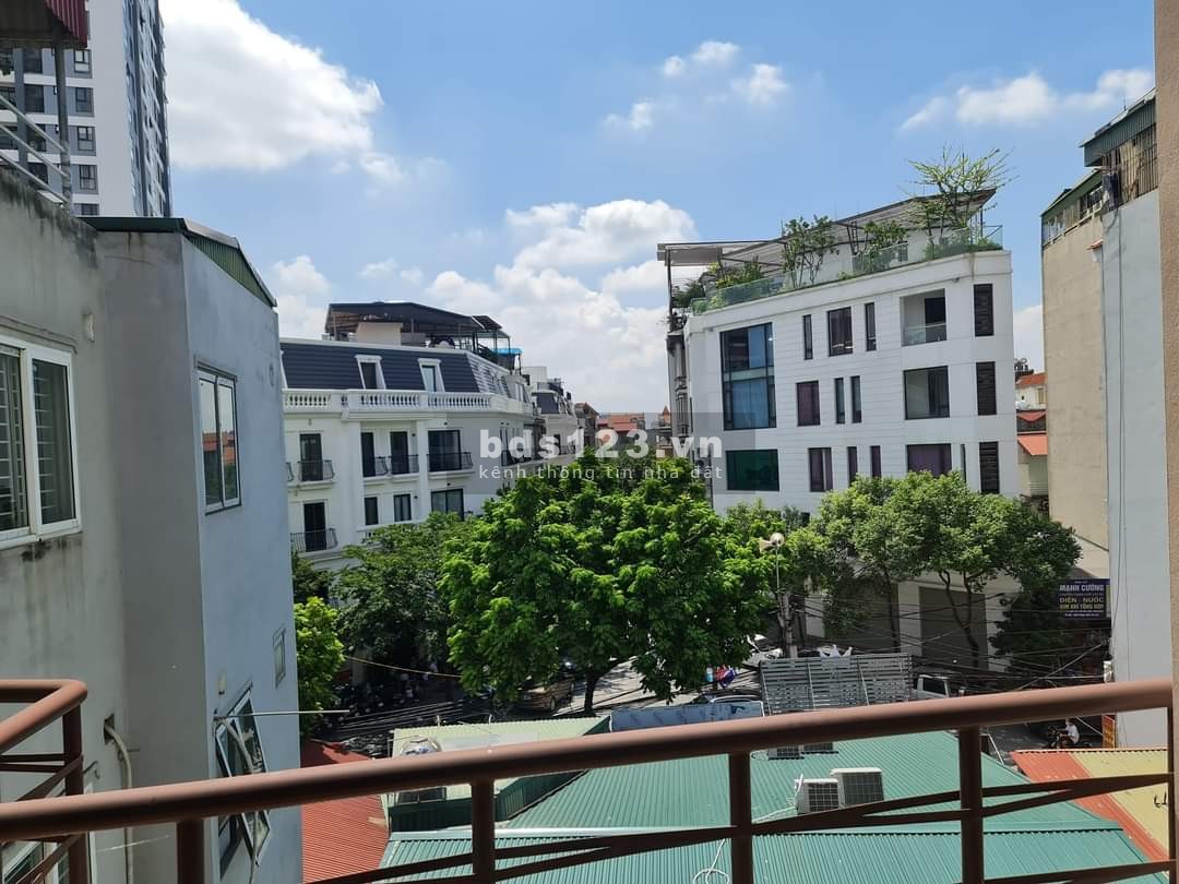 Bán nhà phân lô Nguyễn Sơn, Long Biên,dt 78m2 5 tầng mt 4.3 nhỉnh 14 tỷ lh 0904 217 831