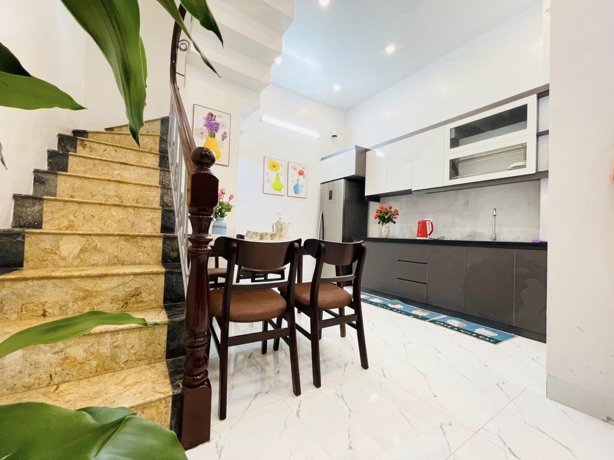 Bán nhà riêng Hai Bà Trưng ở luôn gần phố DT 41m², 3 phòng ngủ