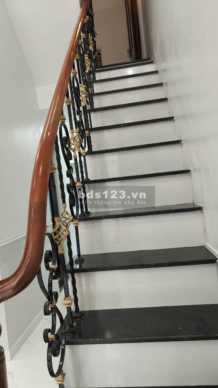 Chính chủ cần bán nhà phố Hồng Mai, Hai Bà Trưng, Hà Nội giá 5.3 tỷ