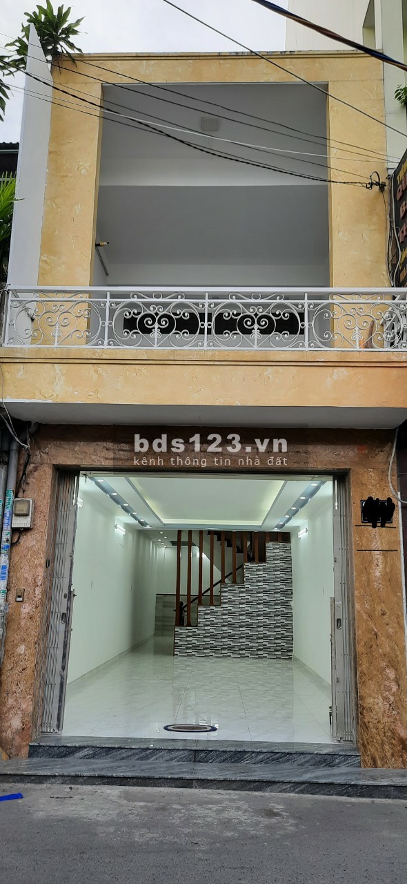 Cần bán gấp căn nhà mặt tiền đối diện chợ ông Địa, Lý Thường Kiệt, Tân Bình