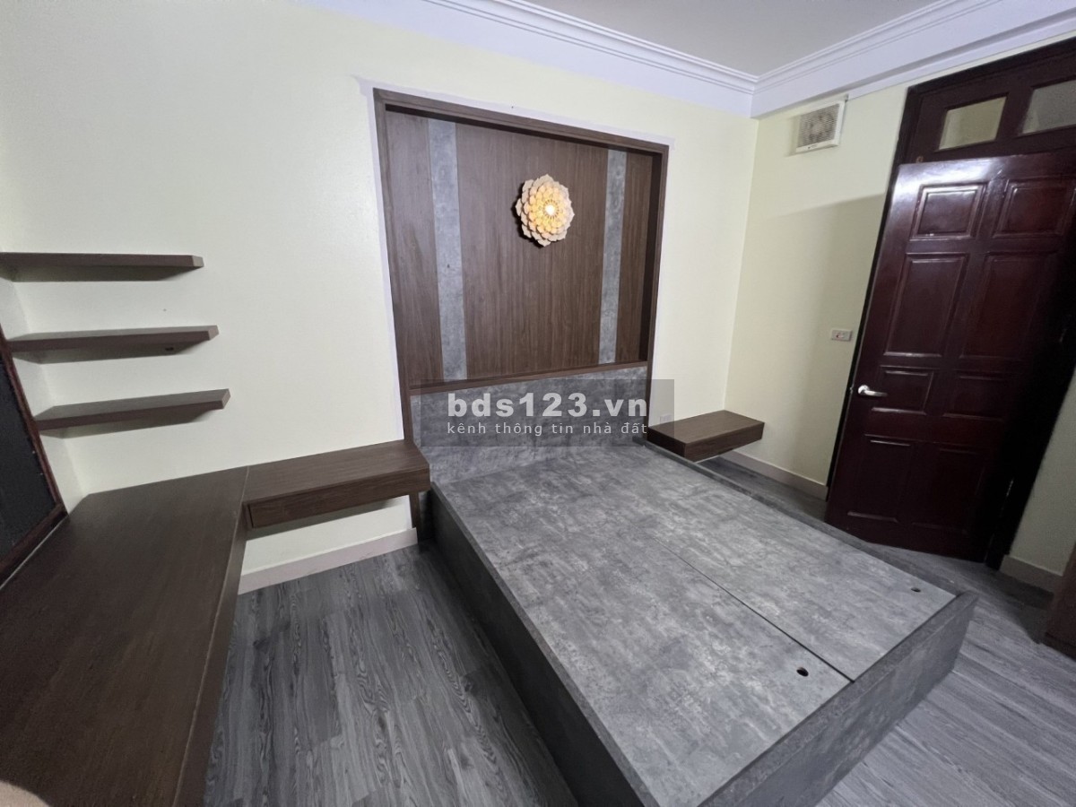 Bán nhà Võng Thị Tây Hồ, ô tô tránh ngõ thông thoang, dt 45m 5 tầng nhỉnh 9tỷ lh 0904217831