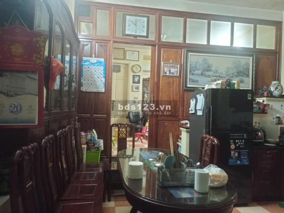 Bán nhà mặt phố gần Doãn Kế Thiện DT 48m², MT 4,7m x 5 tầng giá 15.2 tỷ