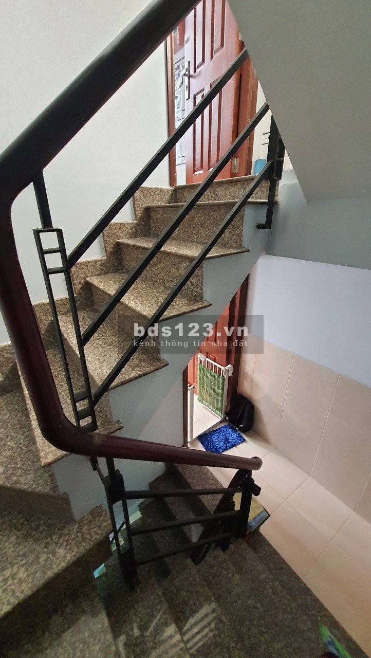 Chính chủ bán nhà Quận 4, sổ hòng riêng, giá bán 4,85 tỷ, hình thật