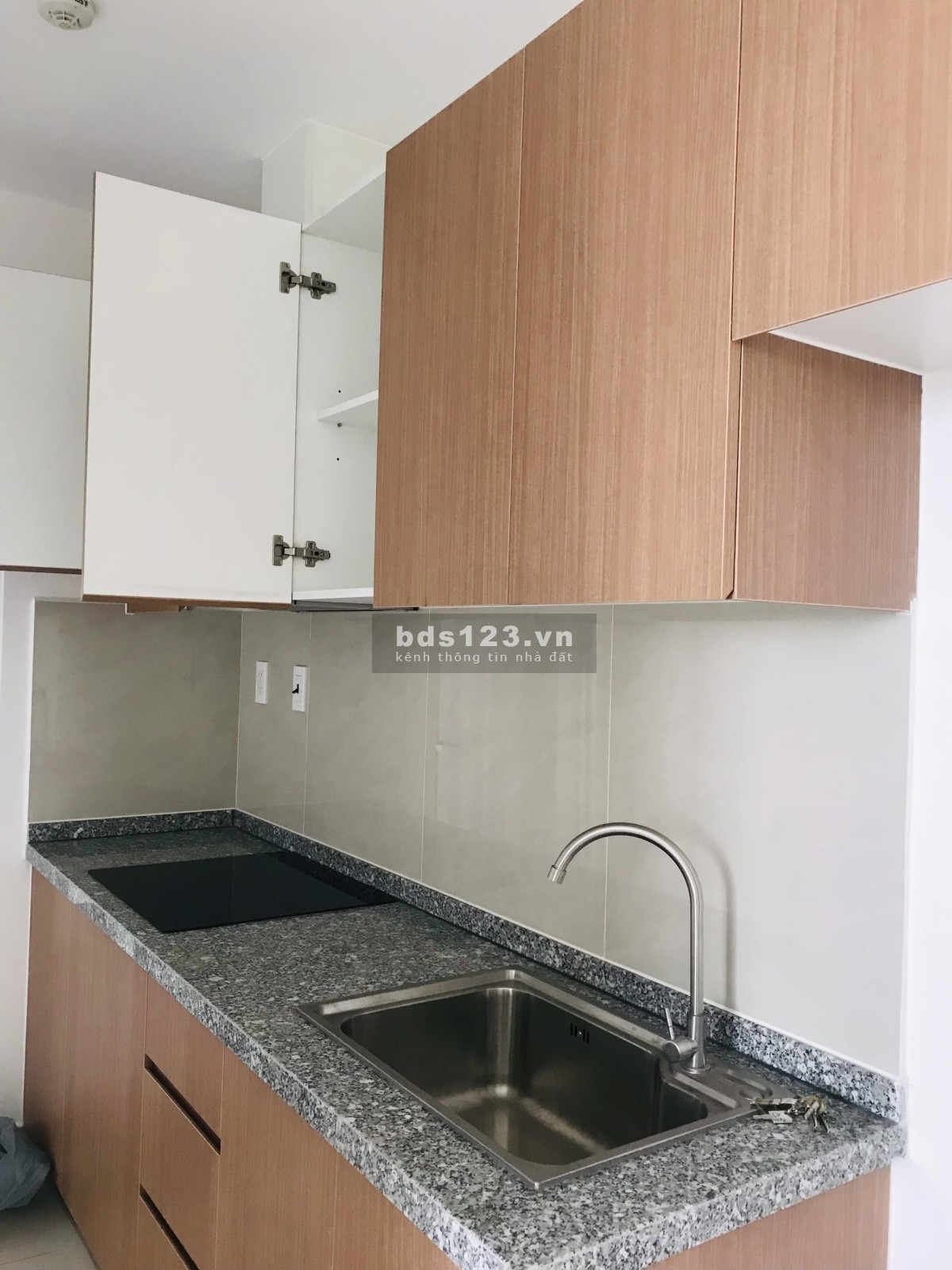 Chính chủ cần bán gấp căn hộ The Habitat 2pn, giá 1.9 tỷ