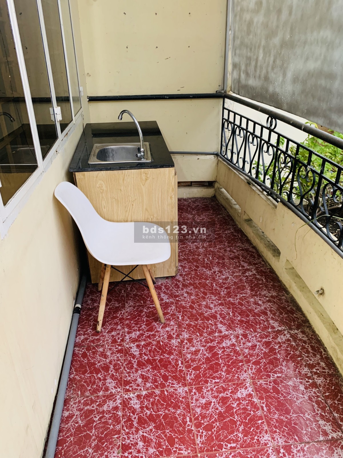 CHDV Giaỉ Phóng Tân Bình có gác & ban công chỉ 5 triệu 6/tháng