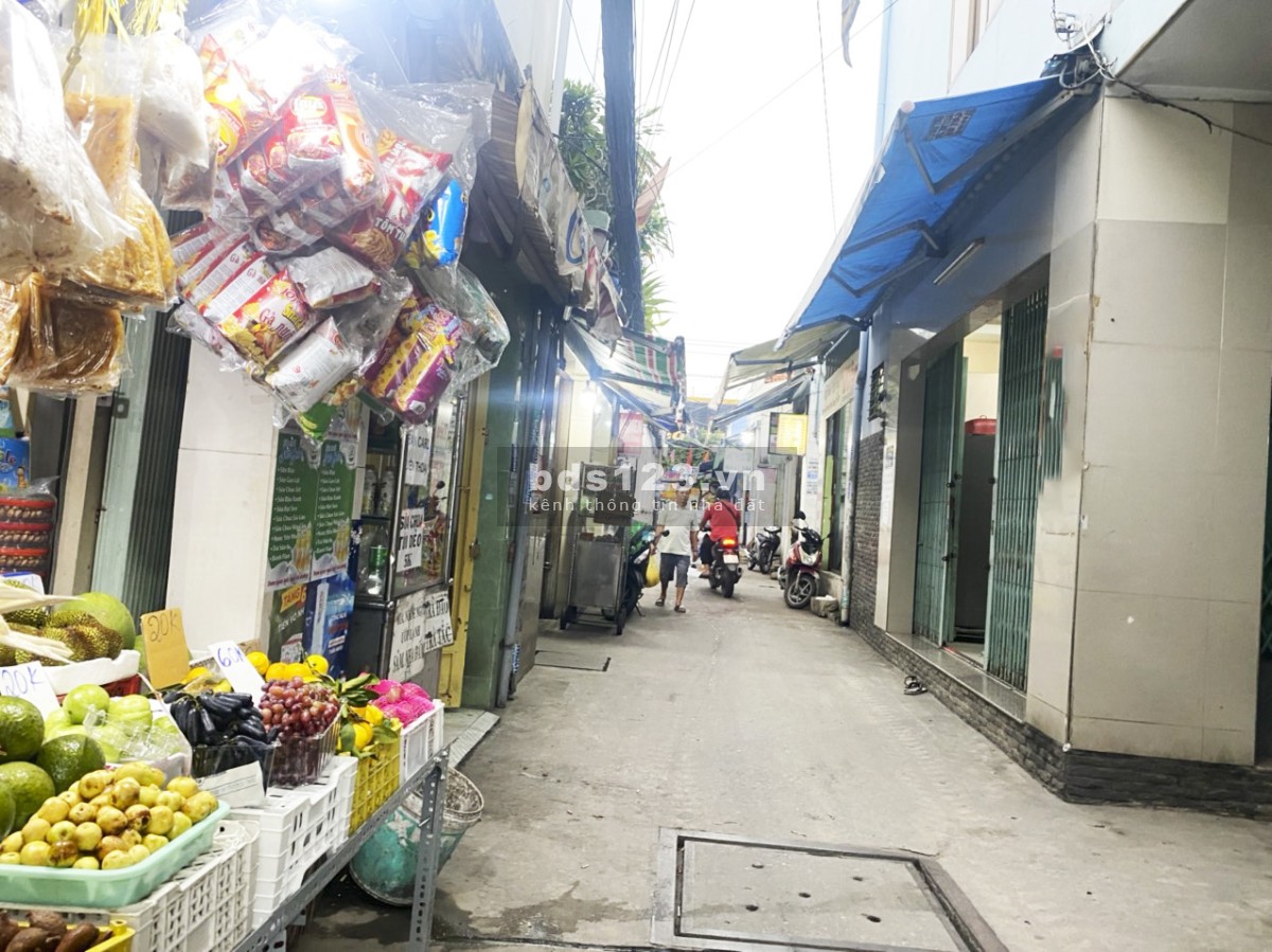 Bán nhà 1 lầu hẻm 308 đường Huỳnh Tấn Phát, P. Tân Thuận Tây, Quận 7
