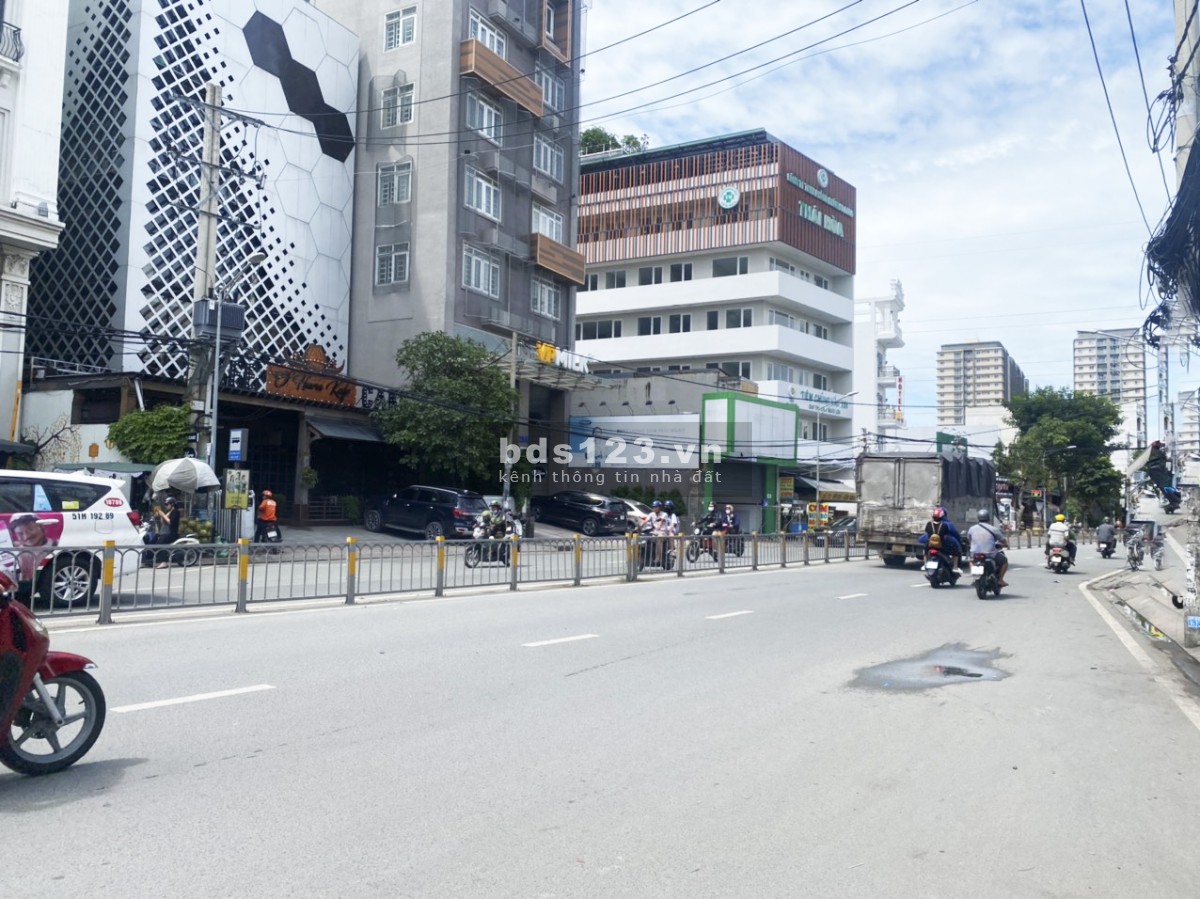 Bán nhà 1 lầu hẻm 308 đường Huỳnh Tấn Phát, P. Tân Thuận Tây, Quận 7