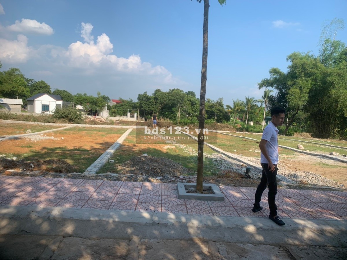 Cần bán gấp lô đất ODT 2 mặt tiền giá chỉ 2xxtr gần KCN Thạch Quảng - Thạch Thành