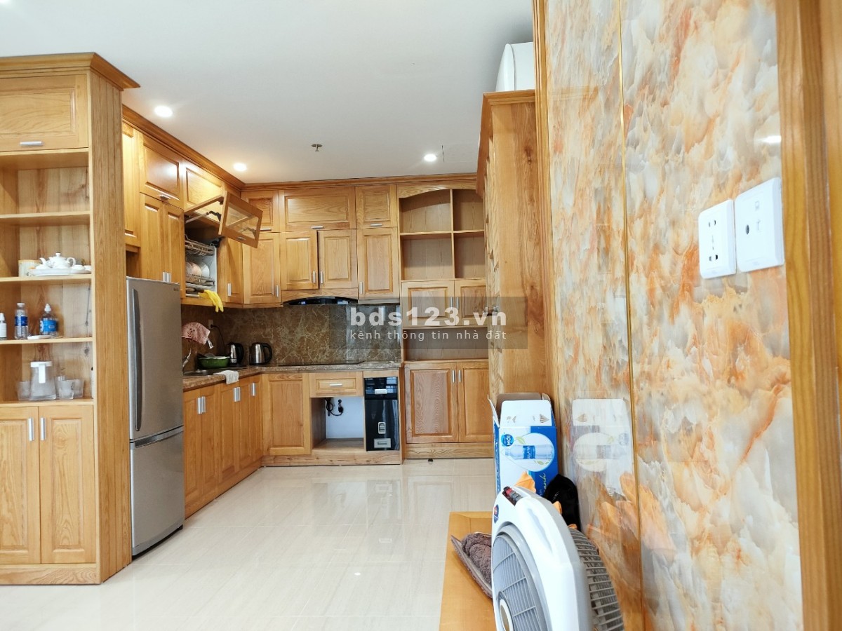 Chủ nhà cần tiền gửi bán căn hộ GÓC 2PN+1, 2VS FULL NỘI THẤT giá 1.8 tỷ Vinhomes Ocean Park Gia Lâm