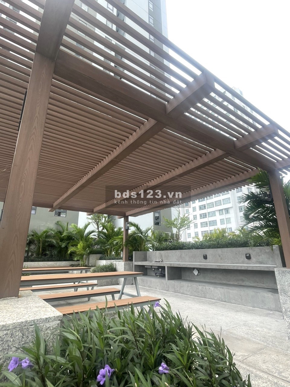 Bán căn hộ 3 PN căn góc tầng cao view đẹp dự án Central Premium, quận 8, DT 87m² nhà mới 100%