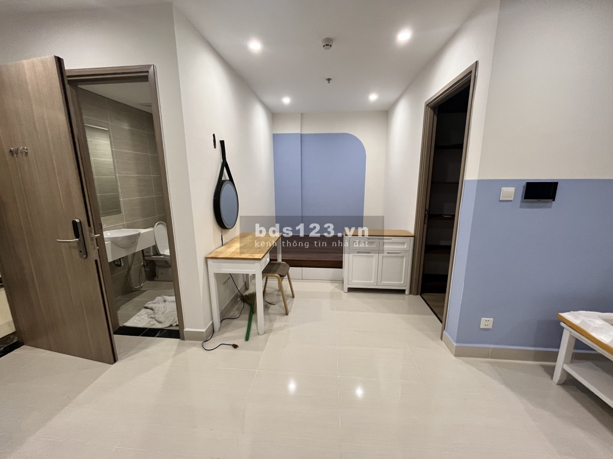 Cần cho thuê căn hộ vinhomes 1 PN+ nội thất cao cấp 100% có hồ bơi