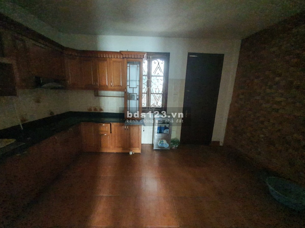 Cần bán nhà La Thành thuận tiện kinh doanh LH 0348880601