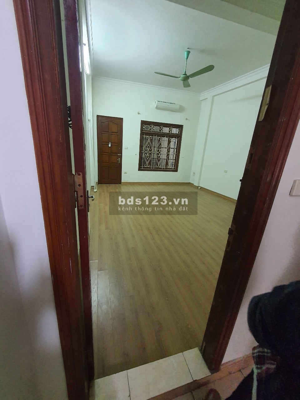 Cần bán nhà La Thành thuận tiện kinh doanh LH 0348880601