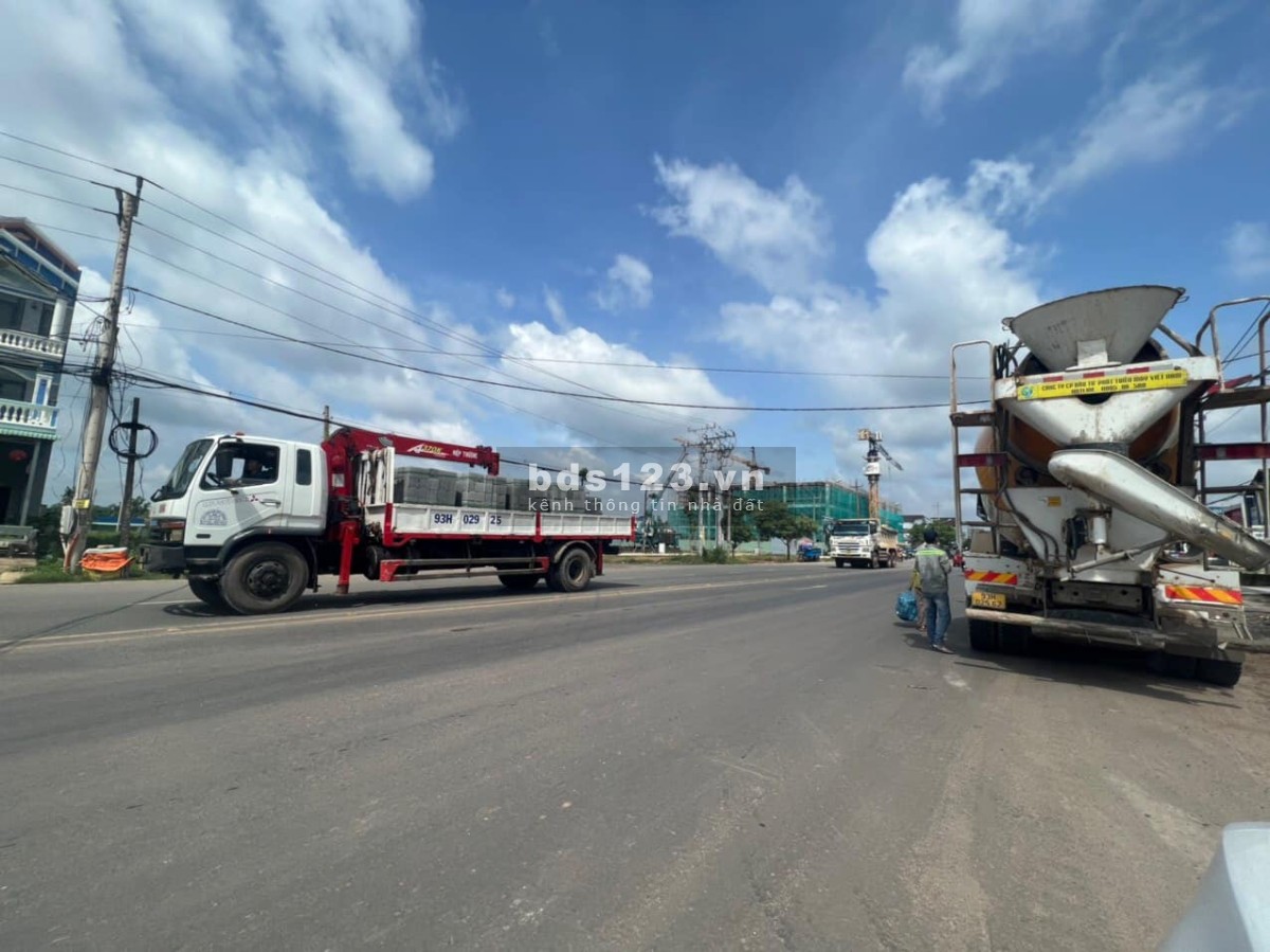 Chính chủ bán đất mặt tiền trung tâm thị xã Chơn Thành, Bình Phước