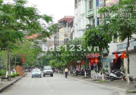 Bán nhà Cầu Giấy ngõ thông tiện ích ngập tràn, sổ sẵn chính chủ