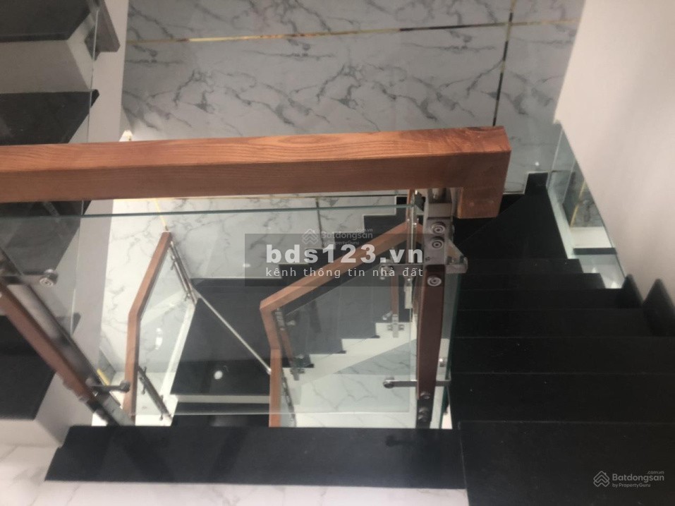 Cần bán căn nhà 80m2 ở Hòa Phú thành phố mới Bình Dương giá 2,5 tỷ sổ hồng riêng