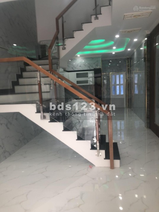 Cần bán căn nhà 80m2 ở Hòa Phú thành phố mới Bình Dương giá 2,5 tỷ sổ hồng riêng