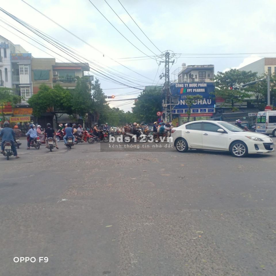 Bán nhà mặt tiền đường Lê Trọng Tấn, cách Trường Chinh chưa tới 100m, chỉ 2,9 tỷ đồng