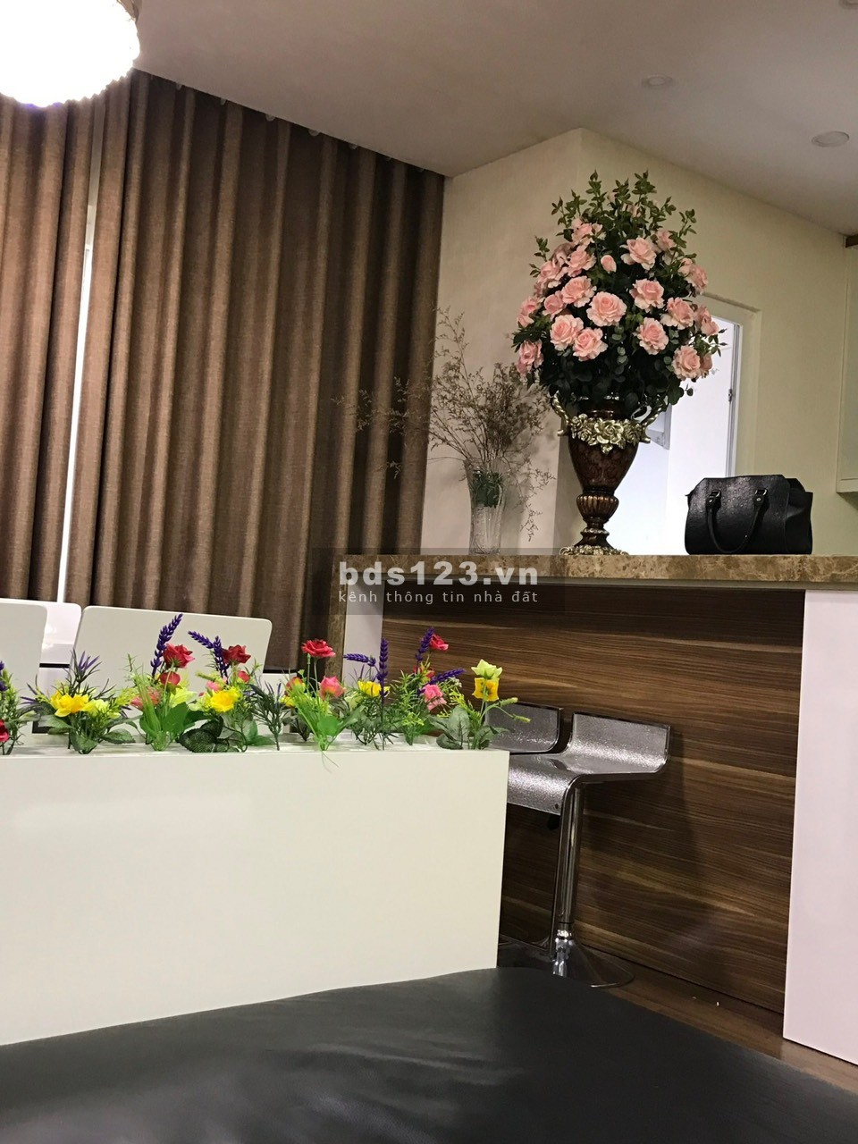 Bán căn hộ chung cư tại Dự án Golden Palace, Nam Từ Liêm, Hà Nội diện tích 126m2 giá 33.7 Triệu/m