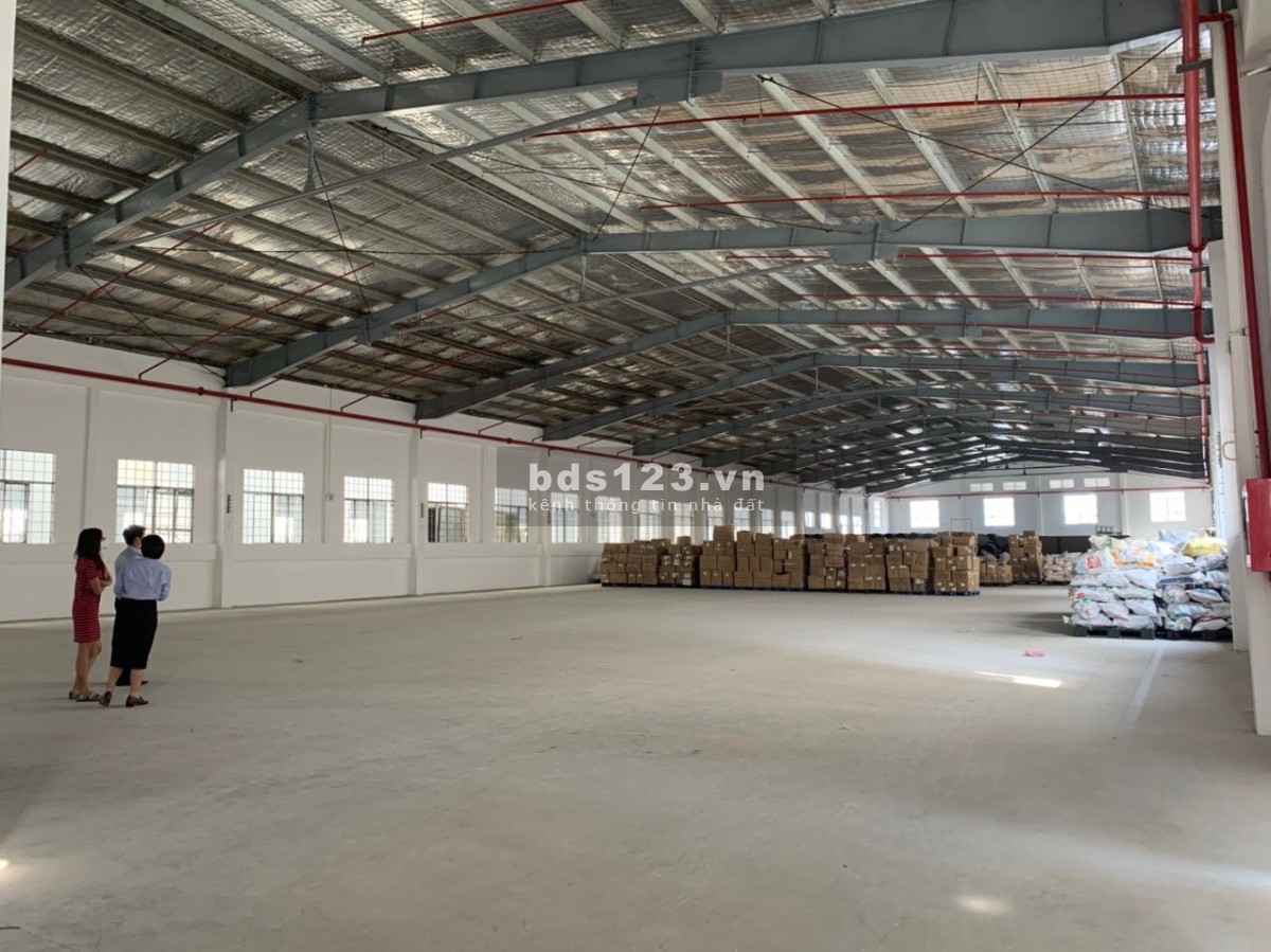 Cho thuê kho xưởng 2500m2 QL 13, Hiệp Bình Phước, Thủ Đức