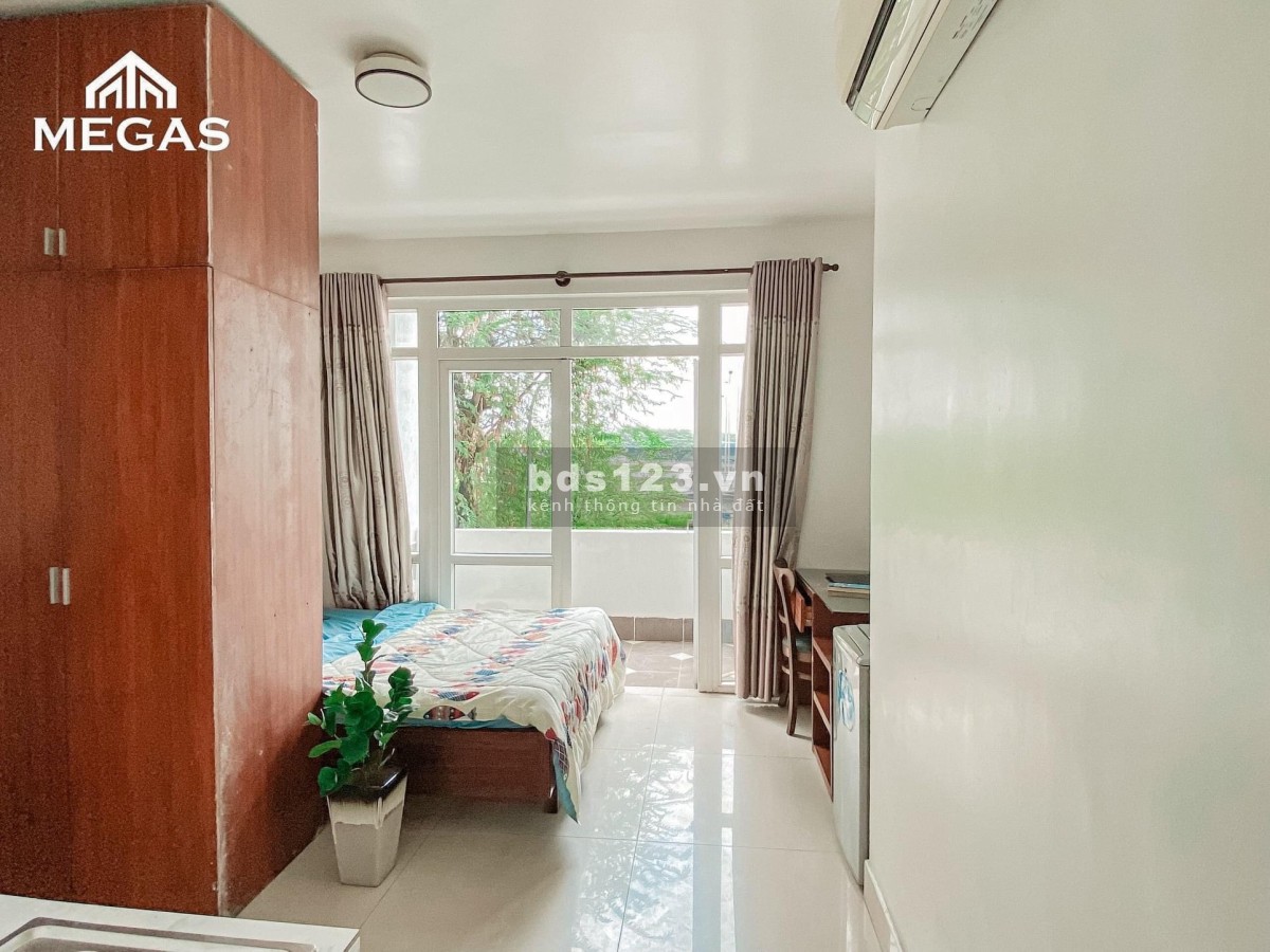Cho thuê STUDIO có ban công rộng khu dân cư đông đúc