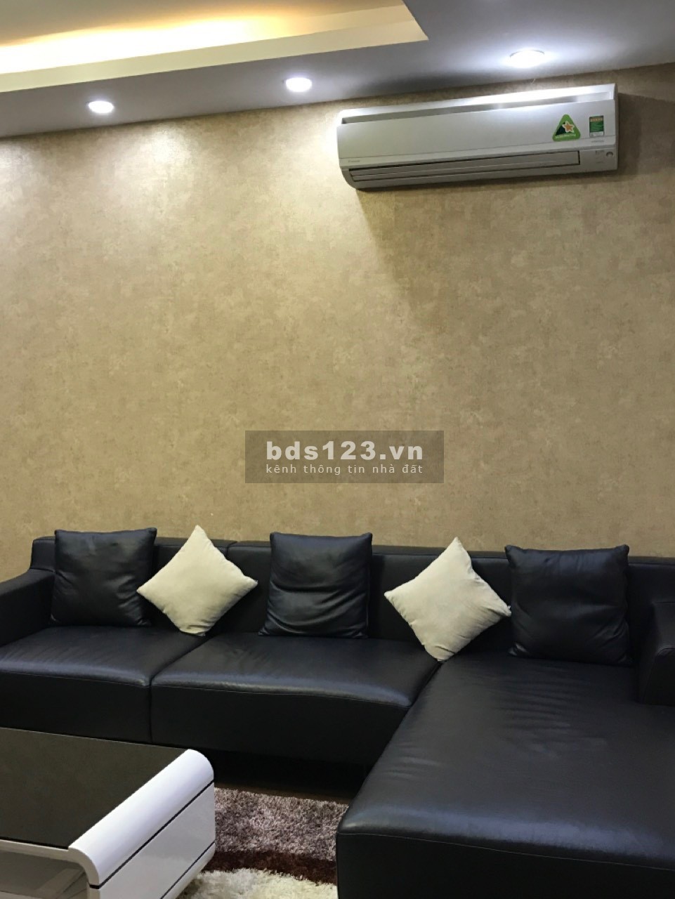 Bán căn hộ chung cư tại Dự án Golden Palace, Nam Từ Liêm, Hà Nội diện tích 126m2 giá 33.7 Triệu/m