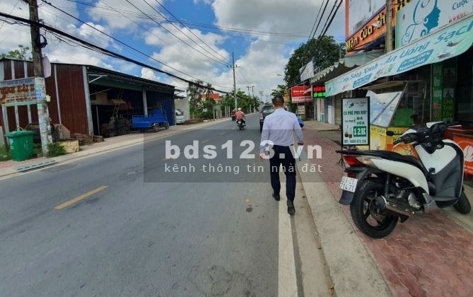 Đất mặt tiền chợ Hưng Long đường Đoàn Nguyễn Tuân, Bình Chánh
