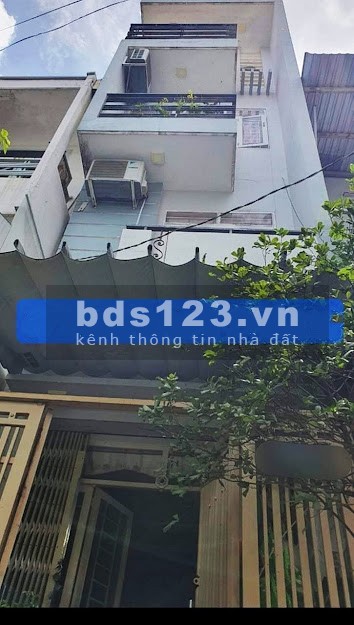 Bán gấp nhà gần ngã tư Hoà Bình và Luỹ Bán Bích, quận Tân Phú, LH 0343875587