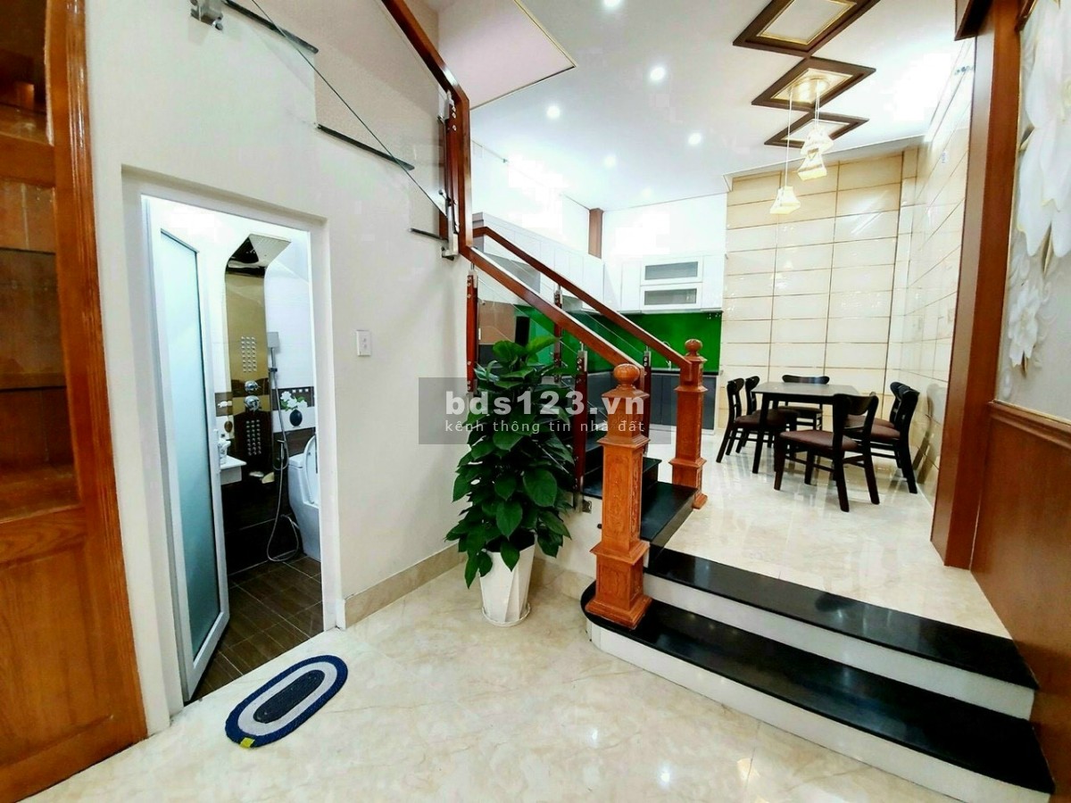 Cho thuê nhà 4x15 3 lầu hẻm xe tải đường Nguyễn Văn khối p9 gò vấp