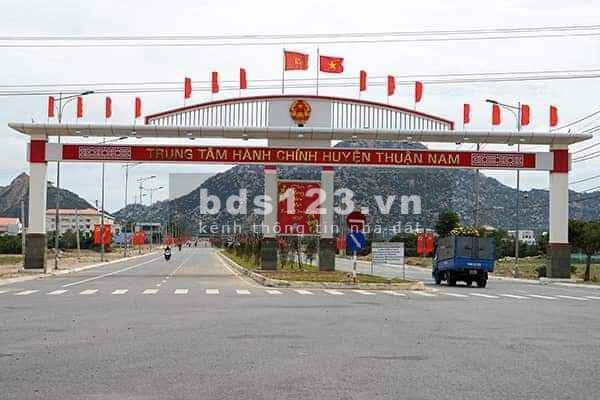 Kẹt tiền cần bán gấp 1 lô đất thổ cư 150m2 ở TTHC Huyện Thuận Nam chỉ 6.2triệu/m2