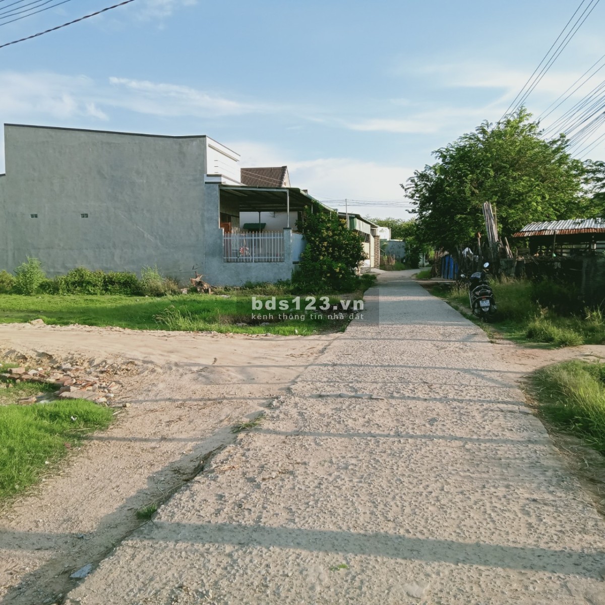 Cần bán 2 lô đất ở Vạn Phước, Ninh Thuận giá mềm, phù hợp đầu tư