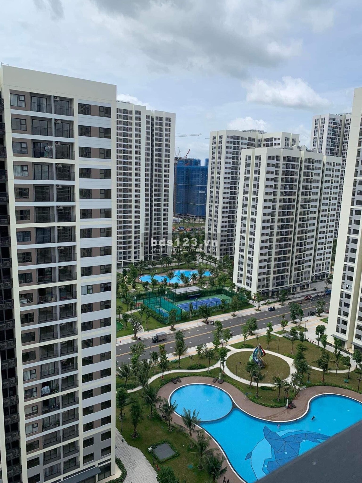 Bán lại căn hộ 2 PN+ Vinhome Grand Park quận 9 đầy đủ nội thất S302 siêu rẻ