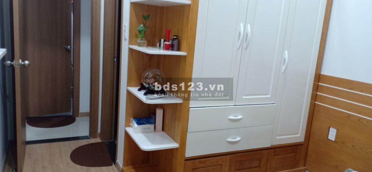 Cần bán gấp căn hộ Bcons Green View 2pn2wc giá 1tỷ7 đầy đủ nội thất